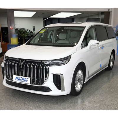 2024 Luxe elektrische auto Voyah Dreamer Hybrid MPV 7 zitplaatsen Long Range elektrisch voertuig