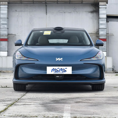 High Power 4WD Sportwagen 618km Max Zhiji L6 Pure Electric 2160kg/2610kg Curb Gewicht