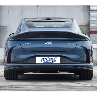 High Power 4WD Sportwagen 618km Max Zhiji L6 Pure Electric 2160kg/2610kg Curb Gewicht